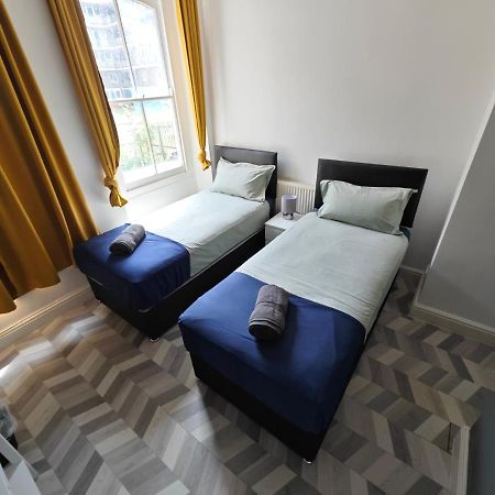 2 Bedroom 2 Bathroom Apartment In Old St - Shoreditch - Zone 1 Лондон Екстер'єр фото