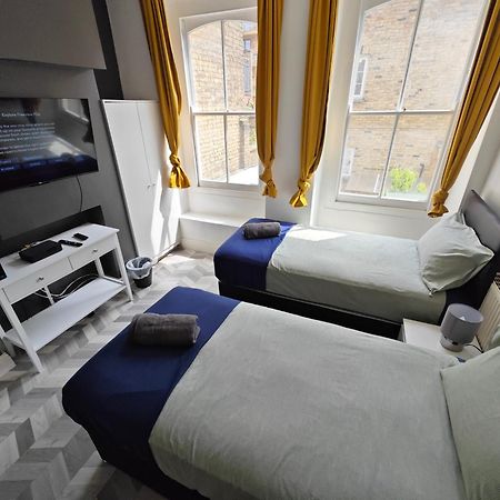 2 Bedroom 2 Bathroom Apartment In Old St - Shoreditch - Zone 1 Лондон Екстер'єр фото