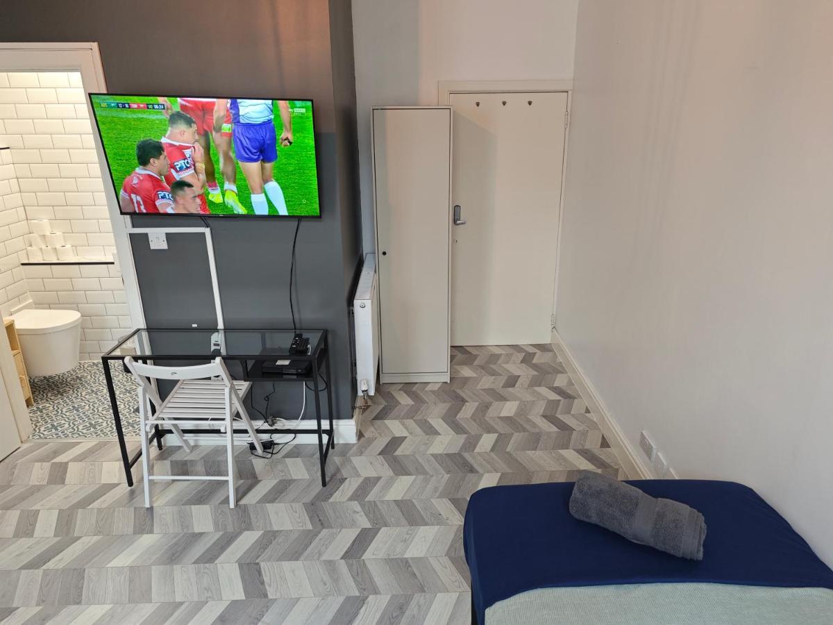 2 Bedroom 2 Bathroom Apartment In Old St - Shoreditch - Zone 1 Лондон Екстер'єр фото