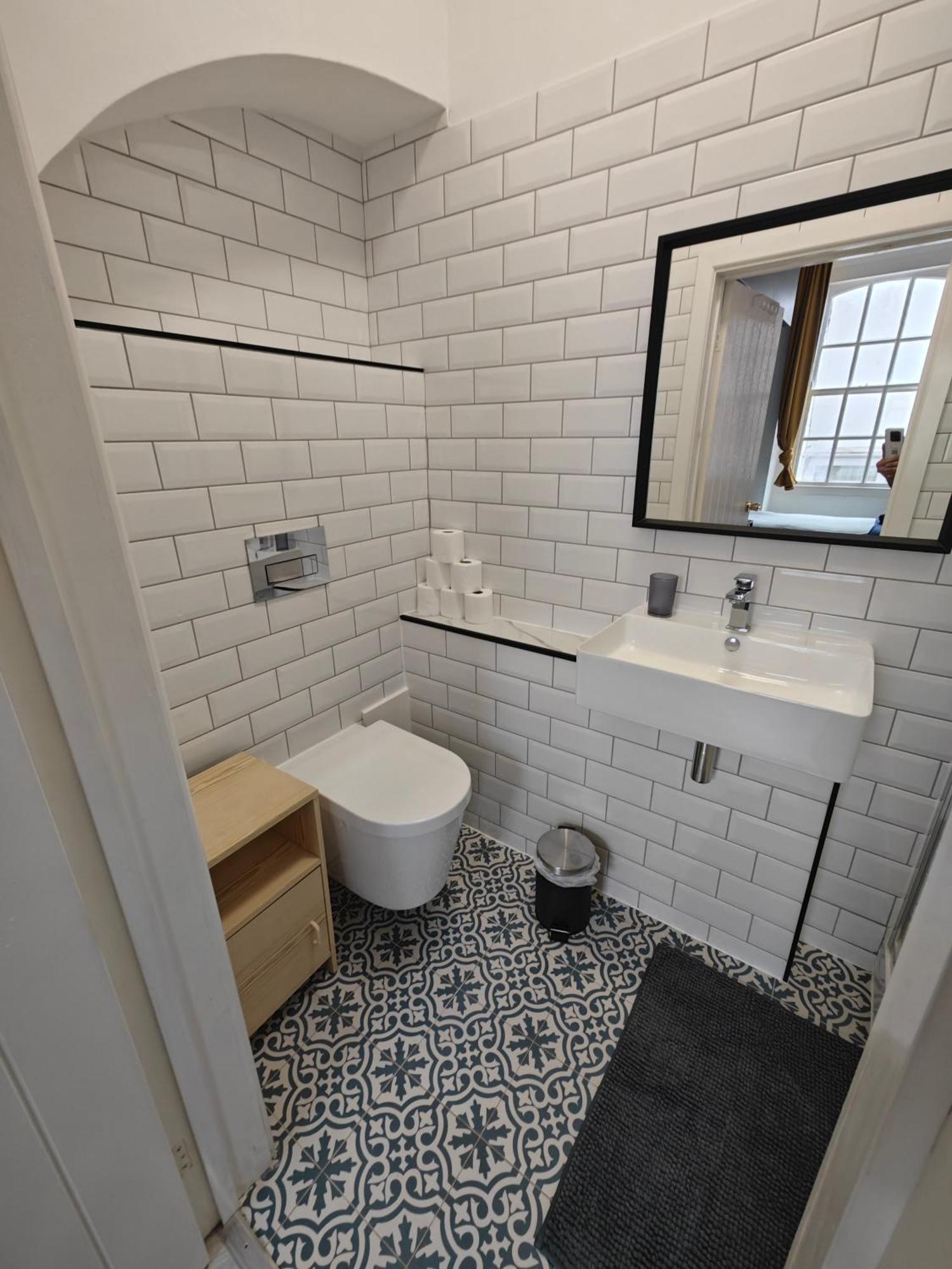 2 Bedroom 2 Bathroom Apartment In Old St - Shoreditch - Zone 1 Лондон Екстер'єр фото